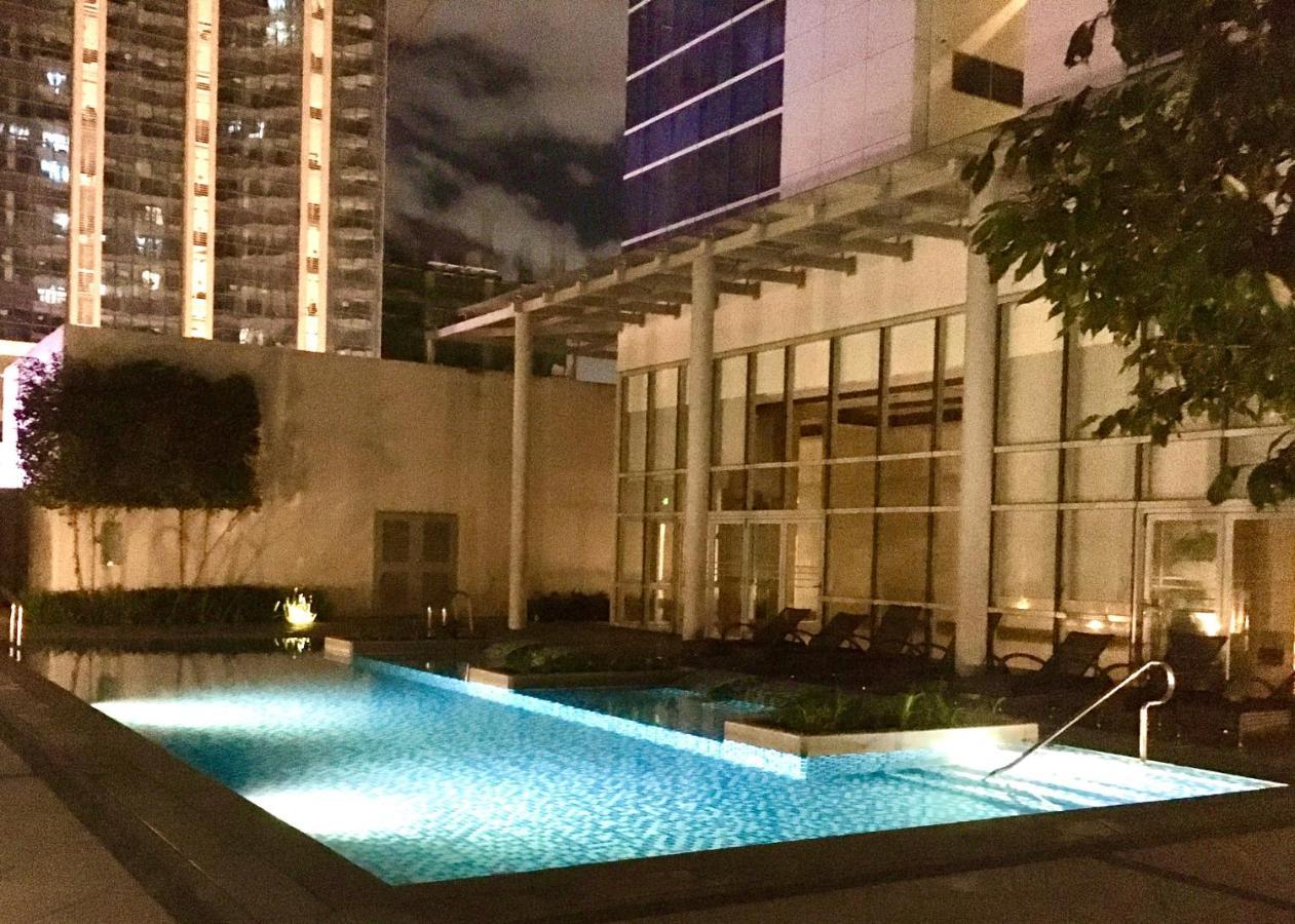 Daniella'S Modern & Cozy Suite In Uptown Bgc Manila Esterno foto