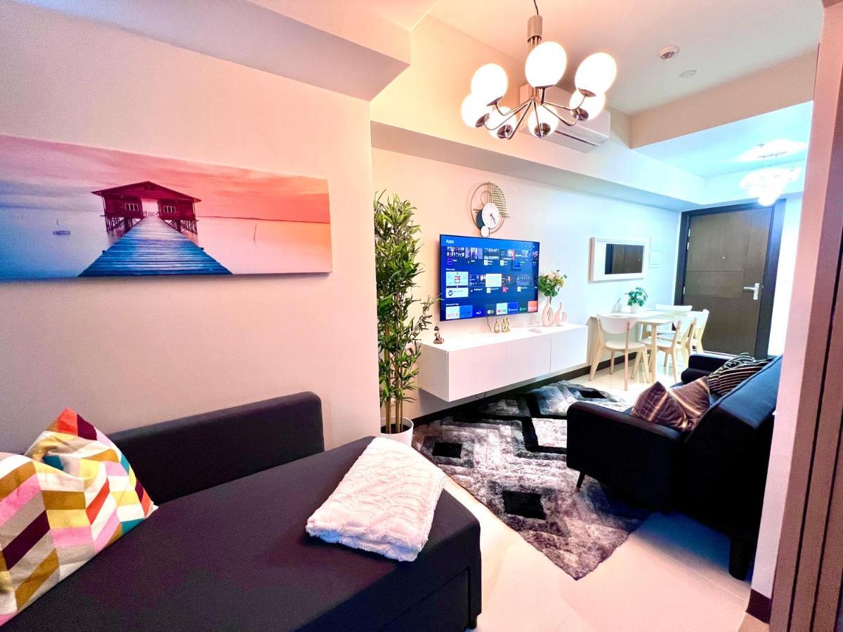 Daniella'S Modern & Cozy Suite In Uptown Bgc Manila Esterno foto